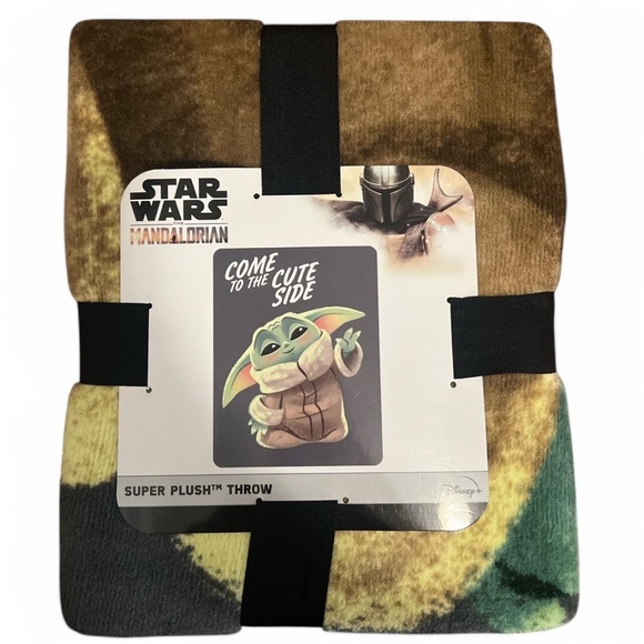 Star Wars | Bedding | Star Wars Mandalorian Baby Yoda Plush Throw ...